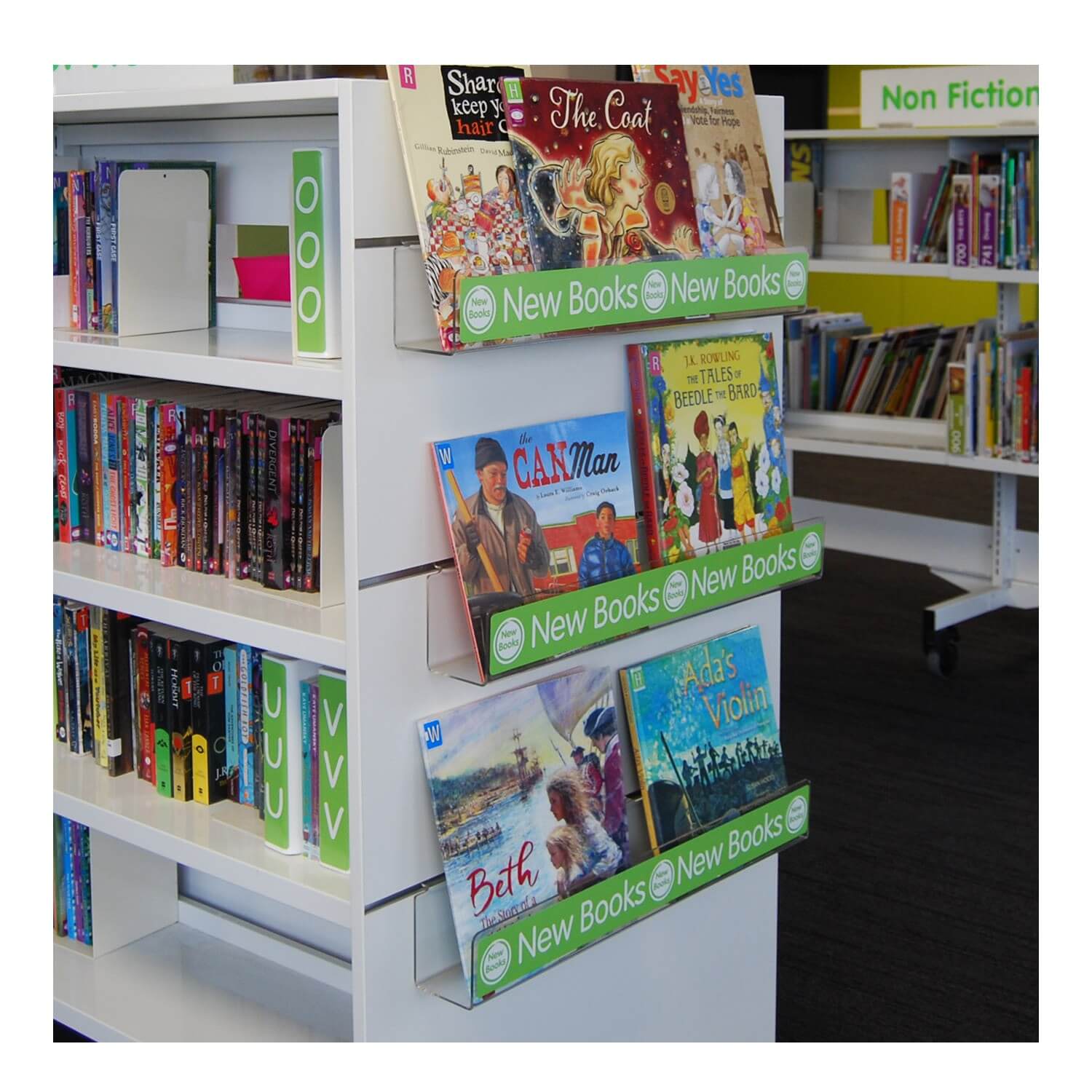 Bay End Book Shelf Display (moulded slat wall)
