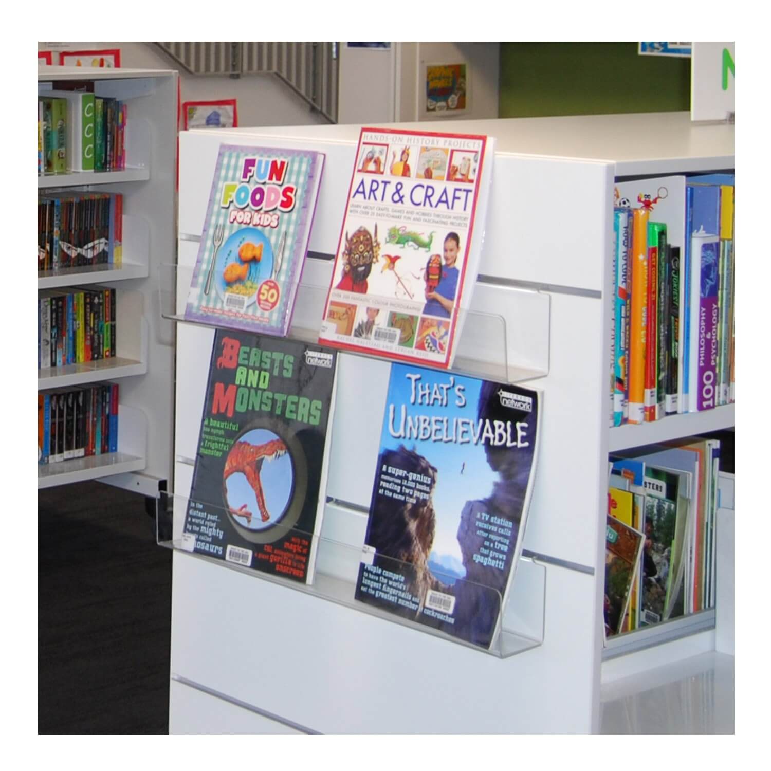 Bay End Book Shelf Display 600mm (moulded slatwall)